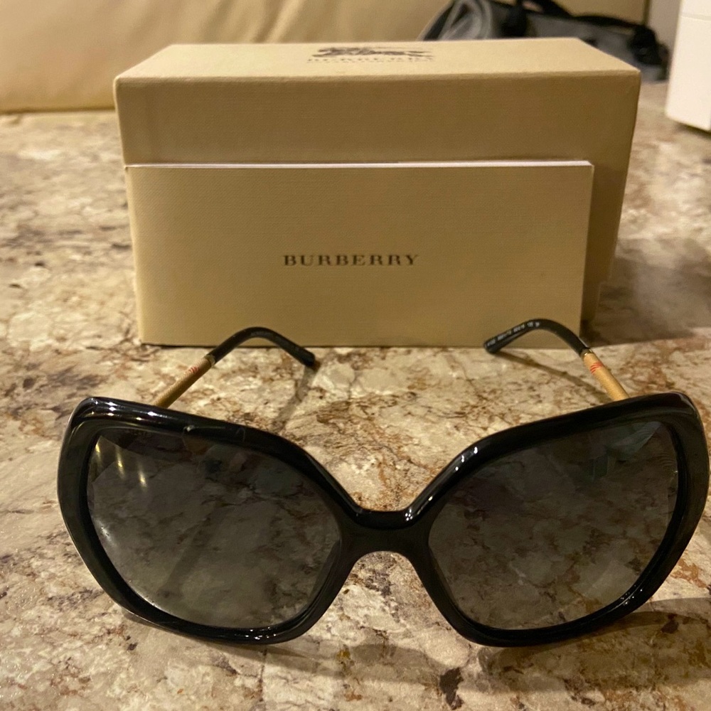 Burberry sunglasses